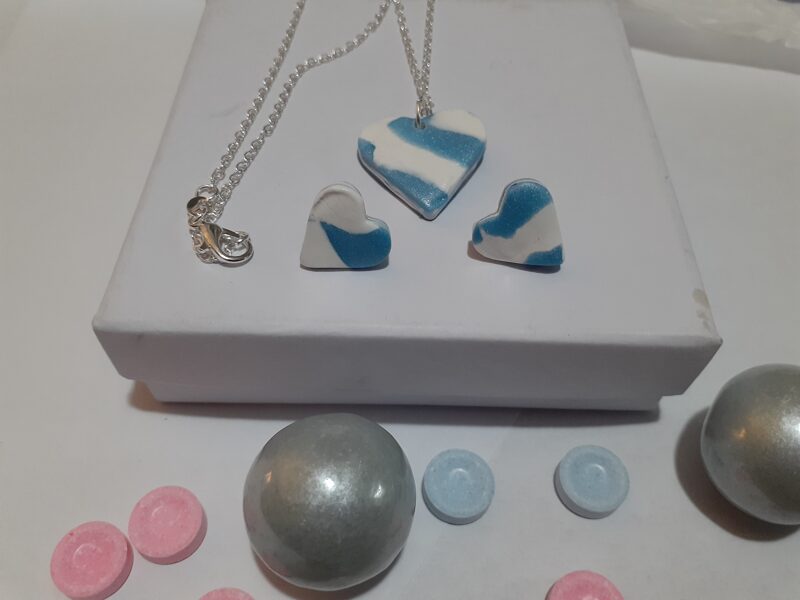 Sky Berry Bubble Gum Necklace & Earrings Set