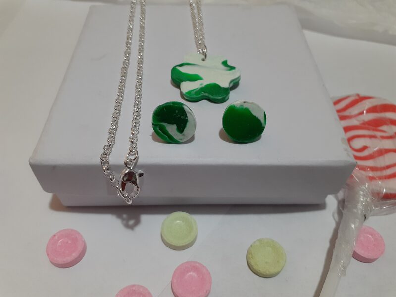 Green Swirl Spearmint Necklace & Earrings Set